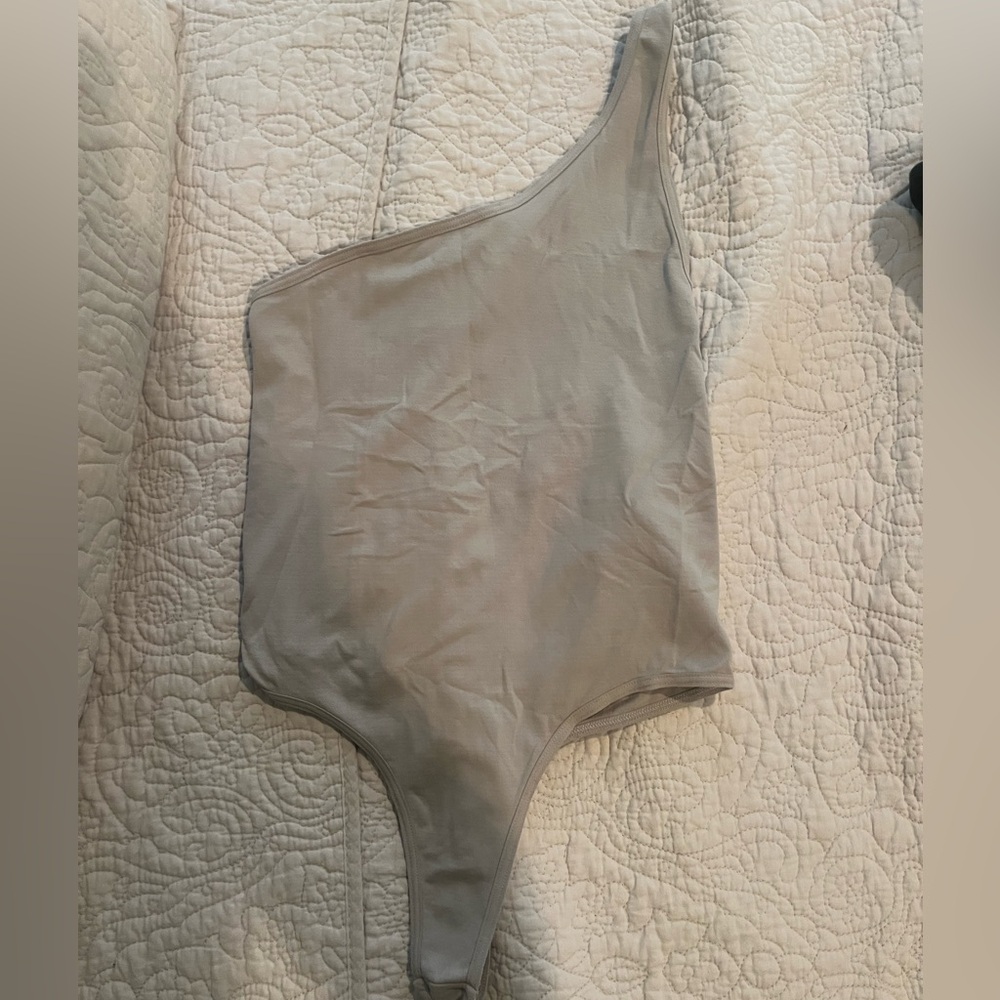 Free people grey bodysuit size small